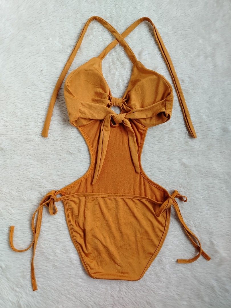 (M) One Piece Swimsuit (Category: Bikinis & Swimsuits) located in Paranaque City. Submitted by closetbykimkirsten (Listing ID 1469226496, Image 2). Description: 🎀Like New🎀 ✨Brand: Cut Tag ⚡Padded 🪷Size: Medium 💸Price: P230 (Non Negotiable) ♦️All Items are PRELOVED in good condition. ♦️Please do manage your expectations. ♦️WASH before USE ♦️BUY at your own RISK 🔥NO RETURN NO EXCHANGE POLICY🔥 ⛔BOGUS BUYER/JOY RESERVER will be posted in every 