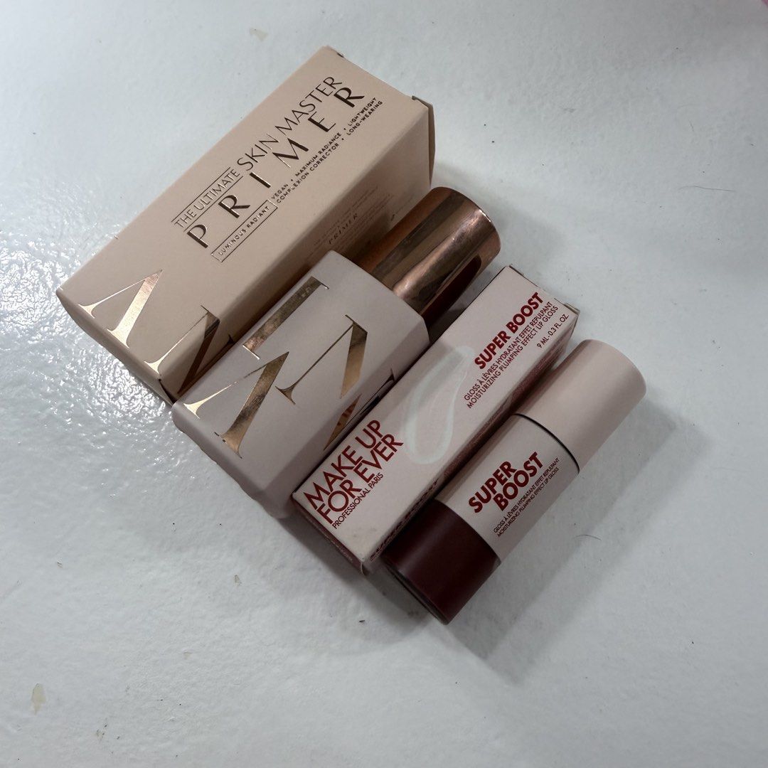 Makeupforevergloss Bundle (Category: Makeup) located in Paranaque City. Submitted by chinitamaria (Listing ID 1469278824, Image 3). Description: Makeupforever gloss & Teviant Bundle - swatched once (gloss) and teviant Ultimate Skin Master Primer in a luminous radiant finish tried twice - Both items come with their original packaging boxes - Srp mall price both items nasa 2,000+ I tend to buy a lot then get overwhelmed with my stash Loc: paranaque