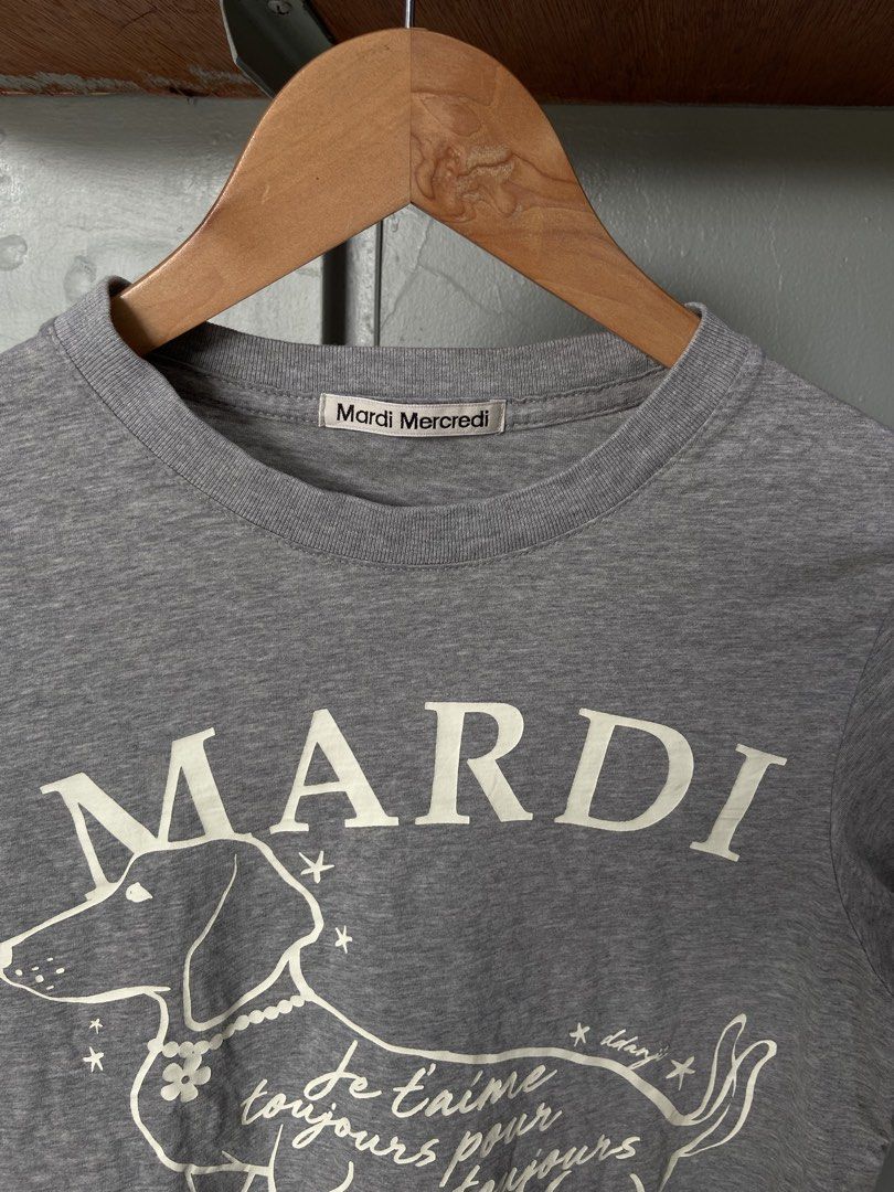 Mardi Daschund Tee (Category: Shirts) located in Panabo. Submitted by thrifty.red (Listing ID 1469301467, Image 2). Description: width:16 length:20.5 Excellent s to m small pinhole back last pic.