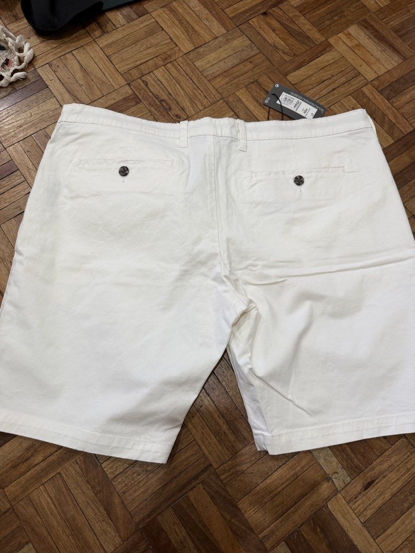 Marks and Spencer Shorts size 40 (Category: Shorts) located in Manila. Submitted by preloved_new_forsale (Listing ID 1469229005, Image 2). Description: Brand new Size 40.