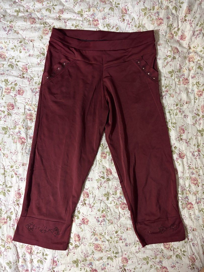 Maroon Rhinestone Capri Pants (Category: Other Bottoms) located in Muntinlupa City. Submitted by herellas0504 (Listing ID 1469301937, Image 1). Description: Maroon Rhinestone Capri Pants Mine: 200 | Lock: 299 ———————————— size: 26-28 has missing beads (barely noticeable) still in good condition (perfect for y2k fits).