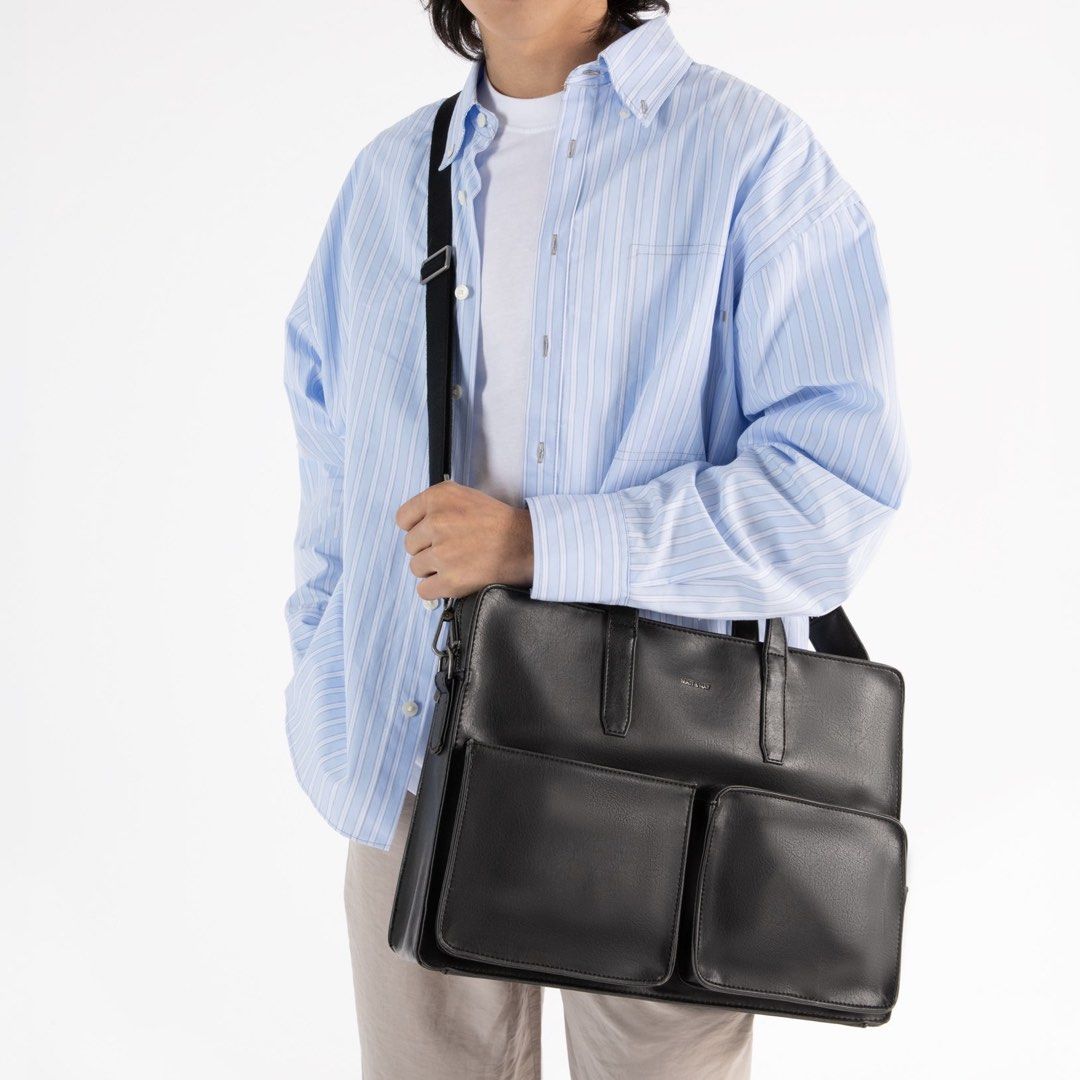 MATT & NAT Soren Vegan Briefcase (Category: Briefcases) located in Bauang. Submitted by thriftypockets92 (Listing ID 1469298221, Image 2). Description: .