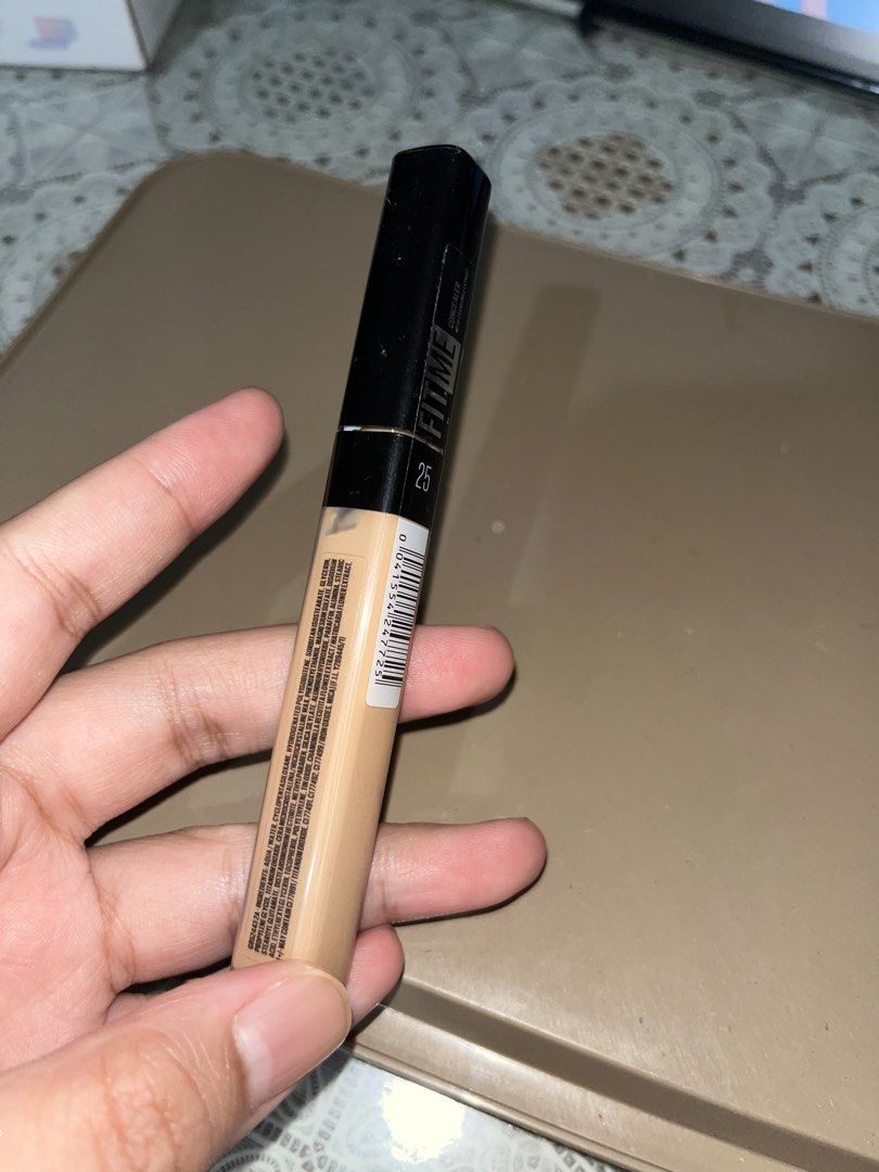 Maybelline Fit Me Concealer Shade 25 (Category: Makeup) located in Manila. Submitted by mae009 (Listing ID 1469355447, Image 3). Description: Price Negotiable - Product: Maybelline Fit Me Liquid Concealer - Shade: 25 - Size: Standard 6.8ml tube with applicator wand - Benefits: Effectively covers dark circles, redness, and blemishes - Formula: Lightweight liquid infused with chamomilla extract - Authenticity: 100% authentic with complete product d