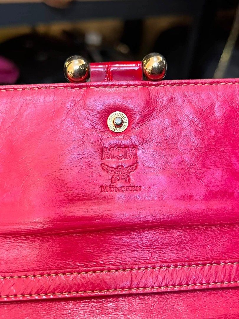 Mcm crocodile leather wallet (Category: Wallets & Card holders) located in Sorsogon. Submitted by ukay_finds9.9 (Listing ID 1469331453, Image 3). Description: Accepting counter offer.