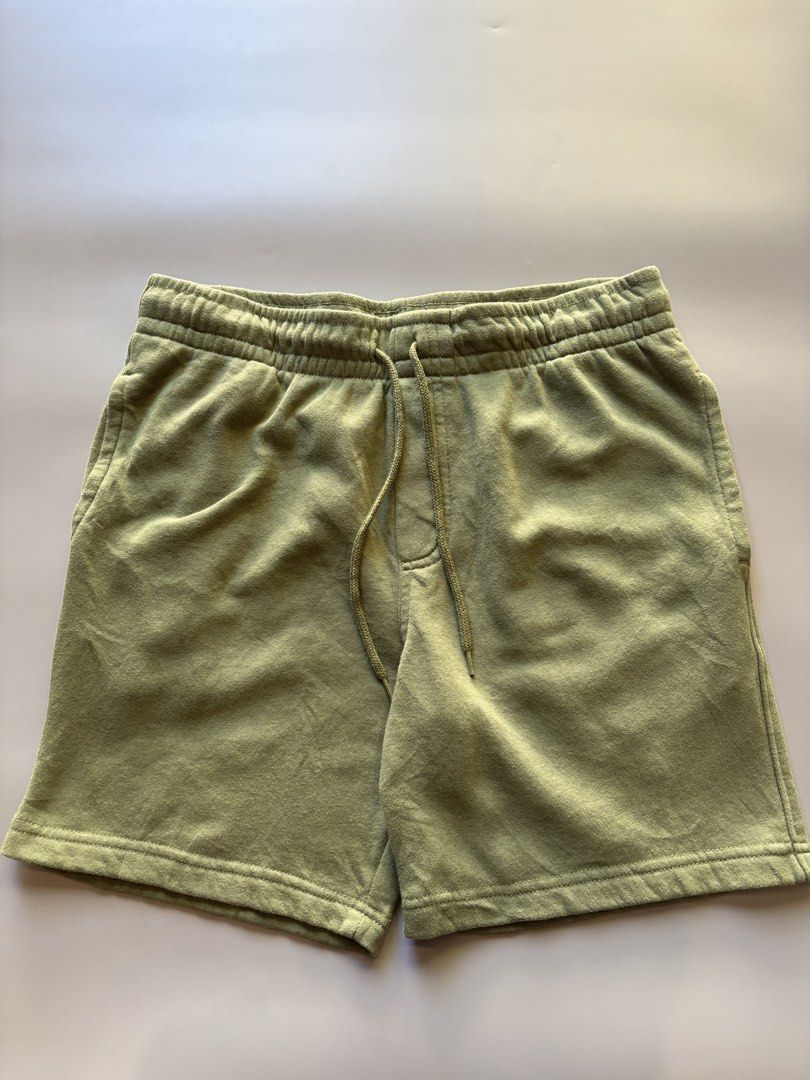 Men’s Goodfellow cotton short (Category: Shorts) located in Cebu City. Submitted by clylejavan060400 (Listing ID 1469303172, Image 1). Description: Men’s Goodfellow Cotton Short ▪️Size S-Medium ▪️Width 32-34 ▪️Length 17 ▪️Excellent ▪️No issue ♻️₱350.00♻️.