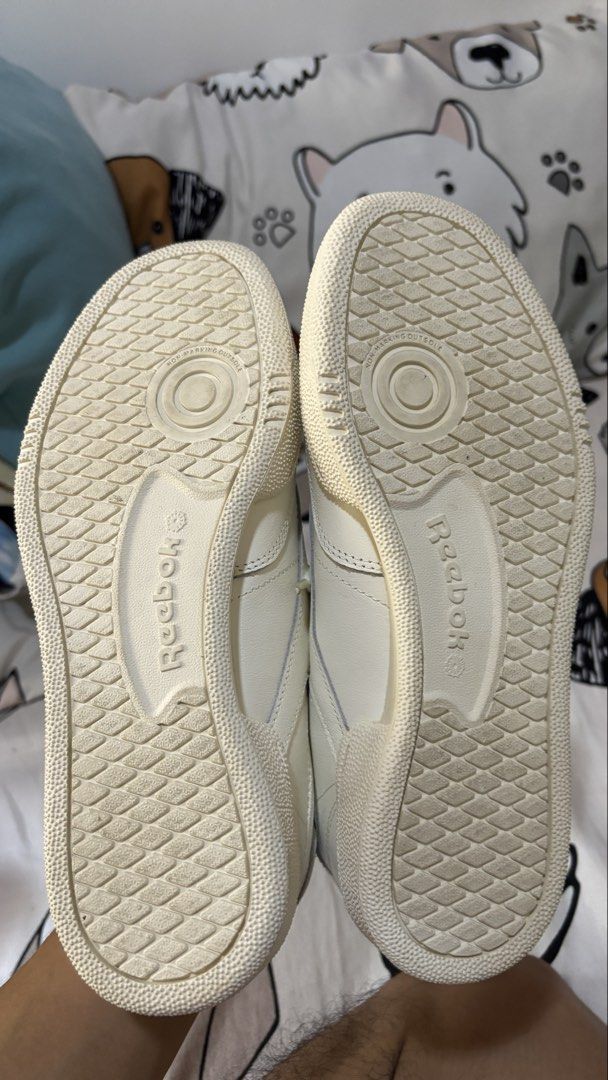 Mens shoes reebok (Category: Sneakers) located in Manila. Submitted by sliping4restrenzie13 (Listing ID 1469168237, Image 3). Description: Genuine Reebok 7.5 US NEVER BEEN USED WITH BOX.