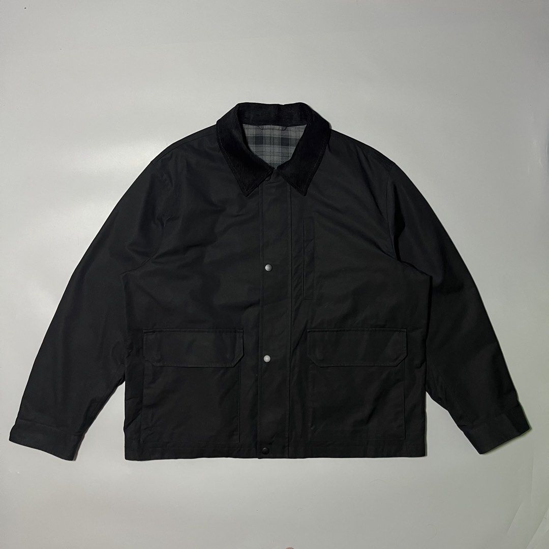 Men’s Utility Short Blouson (Category: Coats, Jackets and Outerwear) located in Bacolod City. Submitted by marmanj (Listing ID 1469311596, Image 1). Description: Men’s Utility Short Blouson ♻️ •Original - Complete tags •Condition: Like new •Size: XL •Length: 28” •Width: 24” •Color: Black •Color rate: 10/10 •No flaws ✨Features Practical design with chest and waist pockets. Accented by corduroy collar and cuff details plus a checked lining 🔖Price: