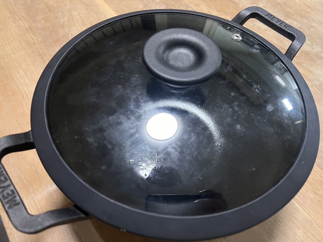 Ear Model Cast Meyer cast iron kadai with lid, TV & Home Appliances, Kitchen ...