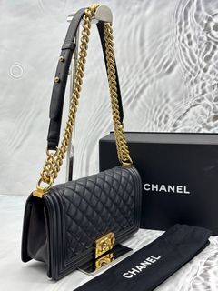 (Category: ) located in . Submitted by redrabbitluxury (Listing ID 1469185794, Image 1). Description: .