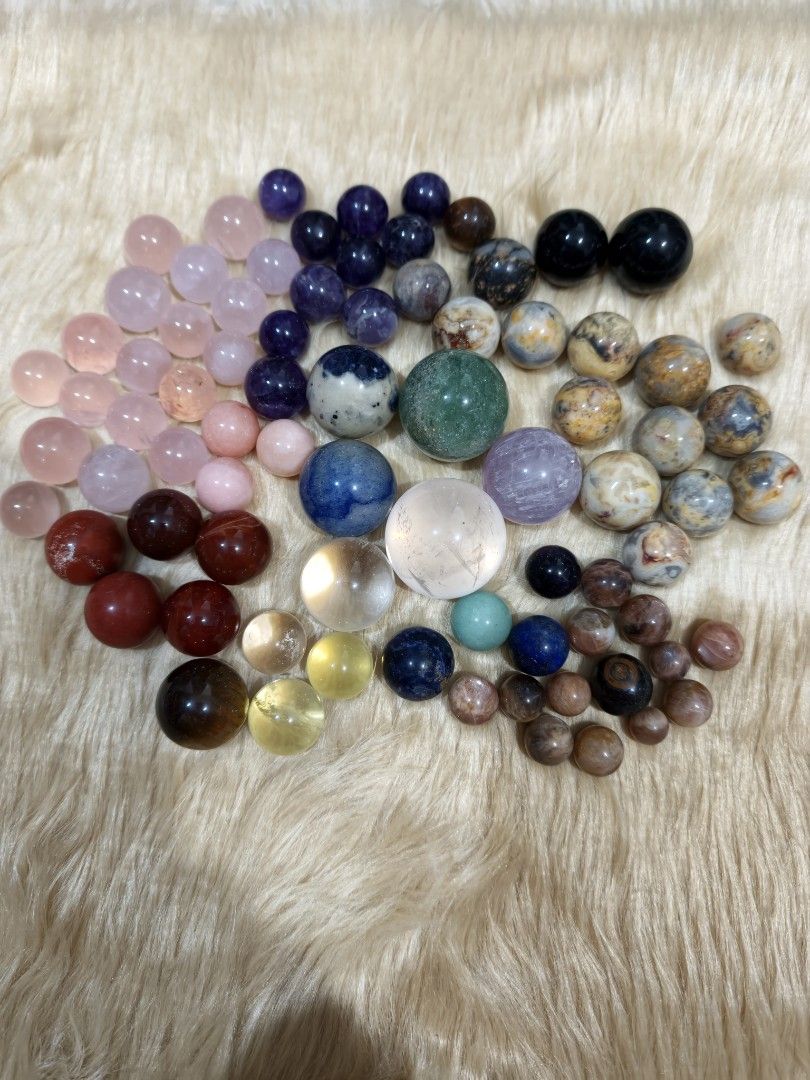 Mini Spheres Bundle!!! Rush sale (Category: Precious Stones) located in Quezon City. Submitted by piaoliangcollections.ph (Listing ID 1469247504, Image 3). Description: Get this all mini spheres for only 5K go get it na.