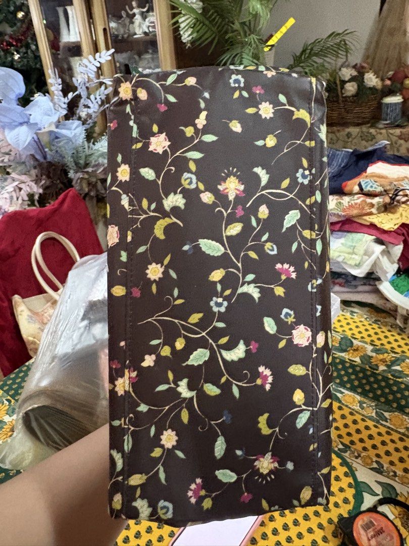 Minton bag (Category: Other Home Decor) located in Dipolog. Submitted by playmatesfriend.ph (Listing ID 1469164881, Image 3). Description: .