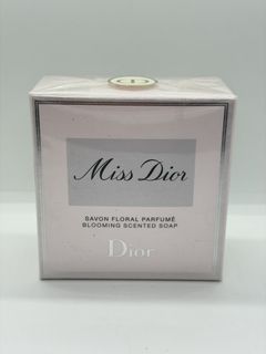 (Category: ) located in . Submitted by elle_scent (Listing ID 1469162363, Image 1). Description: .