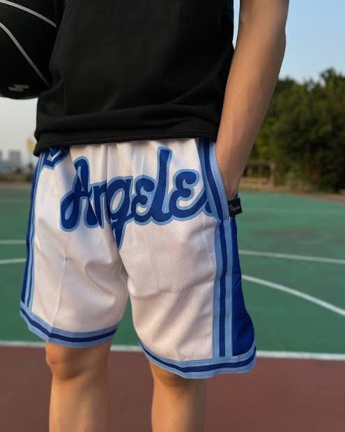 Mitchell & Ness Los Angeles Lakers Big Face Cursive Logo Short (Category: Shorts) located in Cavite. Submitted by PRIVATE.Selection (Listing ID 1469192421, Image 2). Description: Mitchell & Ness Los Angeles Lakers Big Face Cursive Logo Short Size Large Waist: 30-34 Length: 19 Leg opening: 13 Good as new .