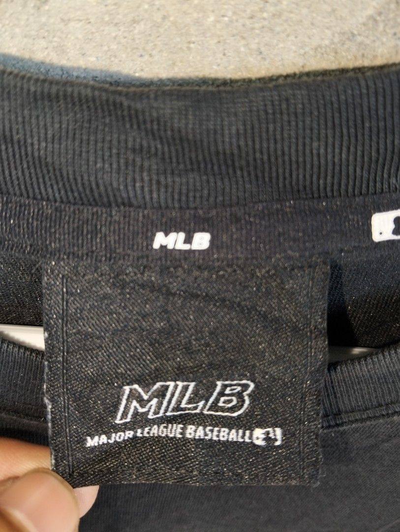 MLB (Category: Tshirts & Polo Shirts ) located in Alaminos. Submitted by thrift-matic (Listing ID 1469264191, Image 3). Description: .