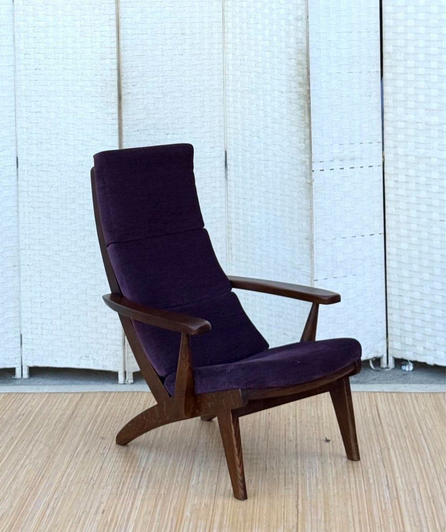 Modern Accent Chair (Category: Chairs) located in Manila. Submitted by elliefurnies31 (Listing ID 1469313812, Image 1). Description: JAPAN SURPLUS MIDCENTURY MODERN DESIGN KASHIWA BENTWOOD ACCENT CHAIR IN GOOD CONDITION SIZE: 15H x 27L x 28.5W inches.