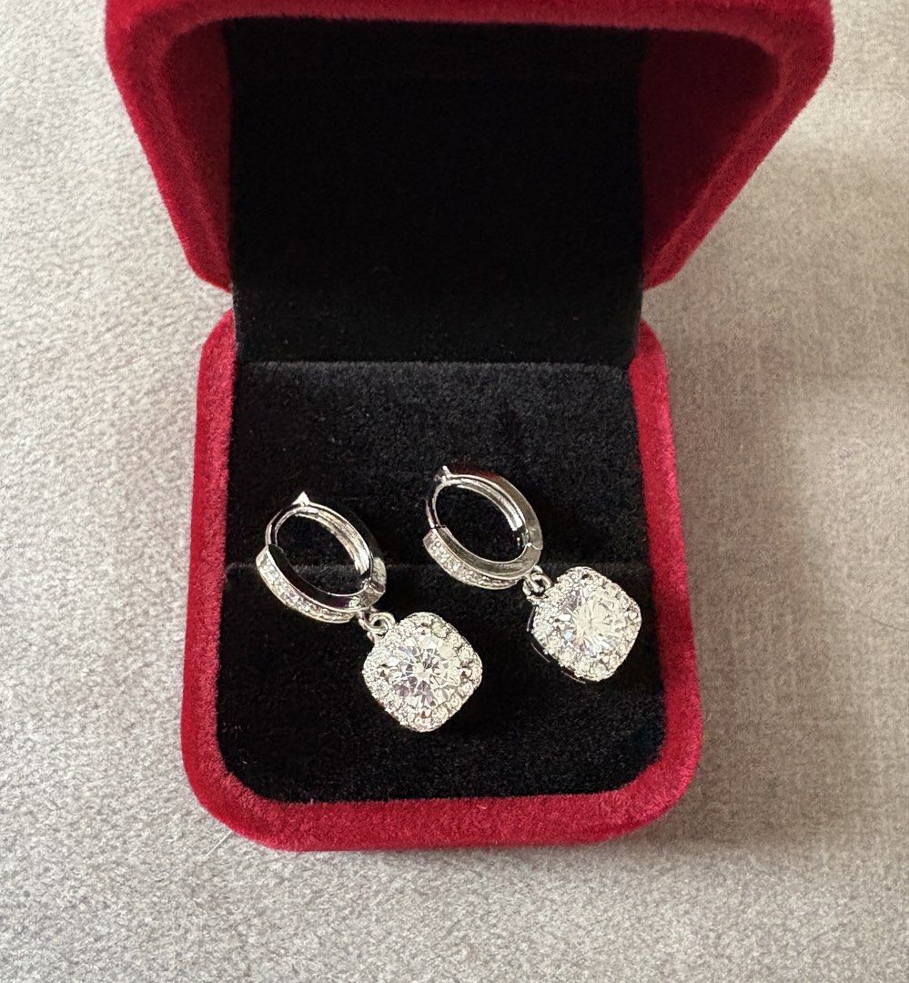 Moissanite dangling hoops square cushion cut earrings GRA certificate (Category: Earrings) located in Cebu City. Submitted by whiterabbitmint (Listing ID 1469182222, Image 2). Description: .