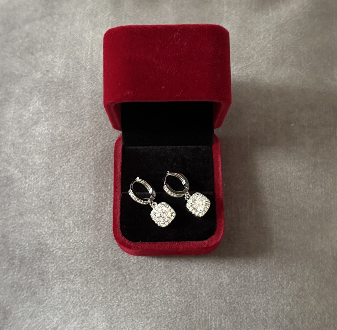 Moissanite dangling hoops square cushion cut earrings GRA certificate (Category: Earrings) located in Cebu City. Submitted by whiterabbitmint (Listing ID 1469182222, Image 1). Description: .