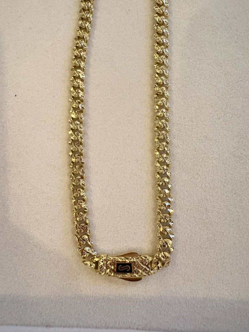 MONACO DIA CIUT 18K GOLD (Category: Jewelry) located in Angeles City. Submitted by r.k.collectionluxe (Listing ID 1469163368, Image 1). Description: brandnew with monaco cert 16 inches 12.27 grams.