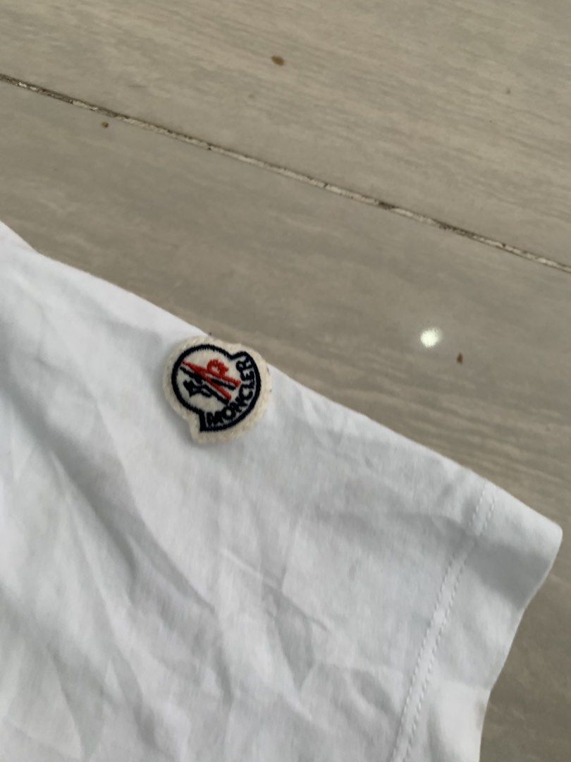 Moncler (Category: Formal Shirts) located in Montevista. Submitted by _gio12 (Listing ID 1469168705, Image 3). Description: For Sale Moncler Legit.