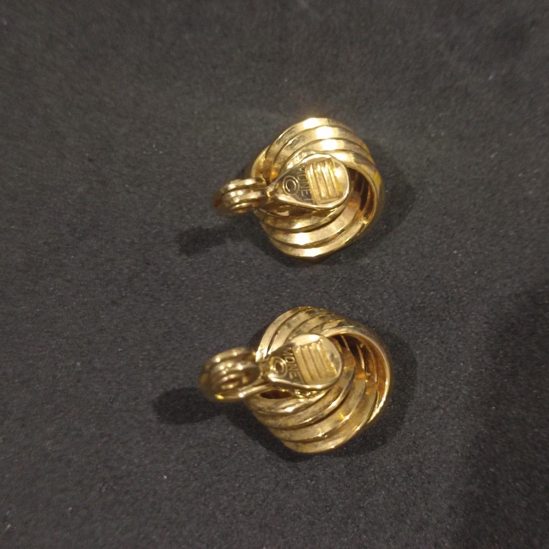 Money Clip on Earrings (Category: Earrings) located in Manila. Submitted by maxineamber (Listing ID 1469173735, Image 3). Description: Money clip on earrings, gold tone..