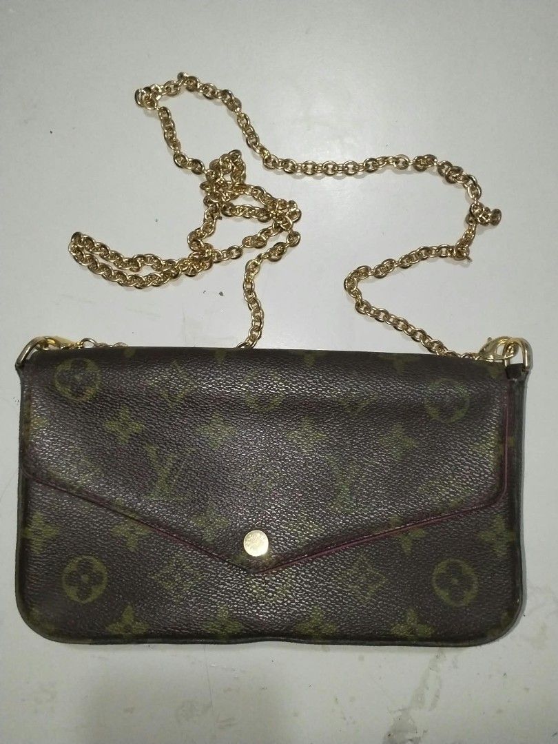 Mono Lv (Category: Cross-body Bags) located in Manila. Submitted by bagelyascollection (Listing ID 1469318898, Image 1). Description: Lv Mono Like new no issue coded.