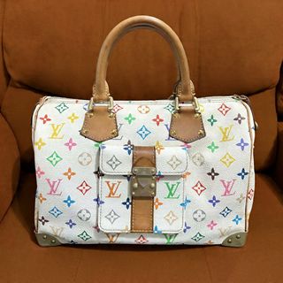 (Category: ) located in . Submitted by luxxechic (Listing ID 1469234986, Image 1). Description: .