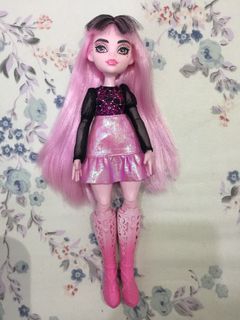 (Category: ) located in . Submitted by hershop_16 (Listing ID 1469210224, Image 1). Description: .