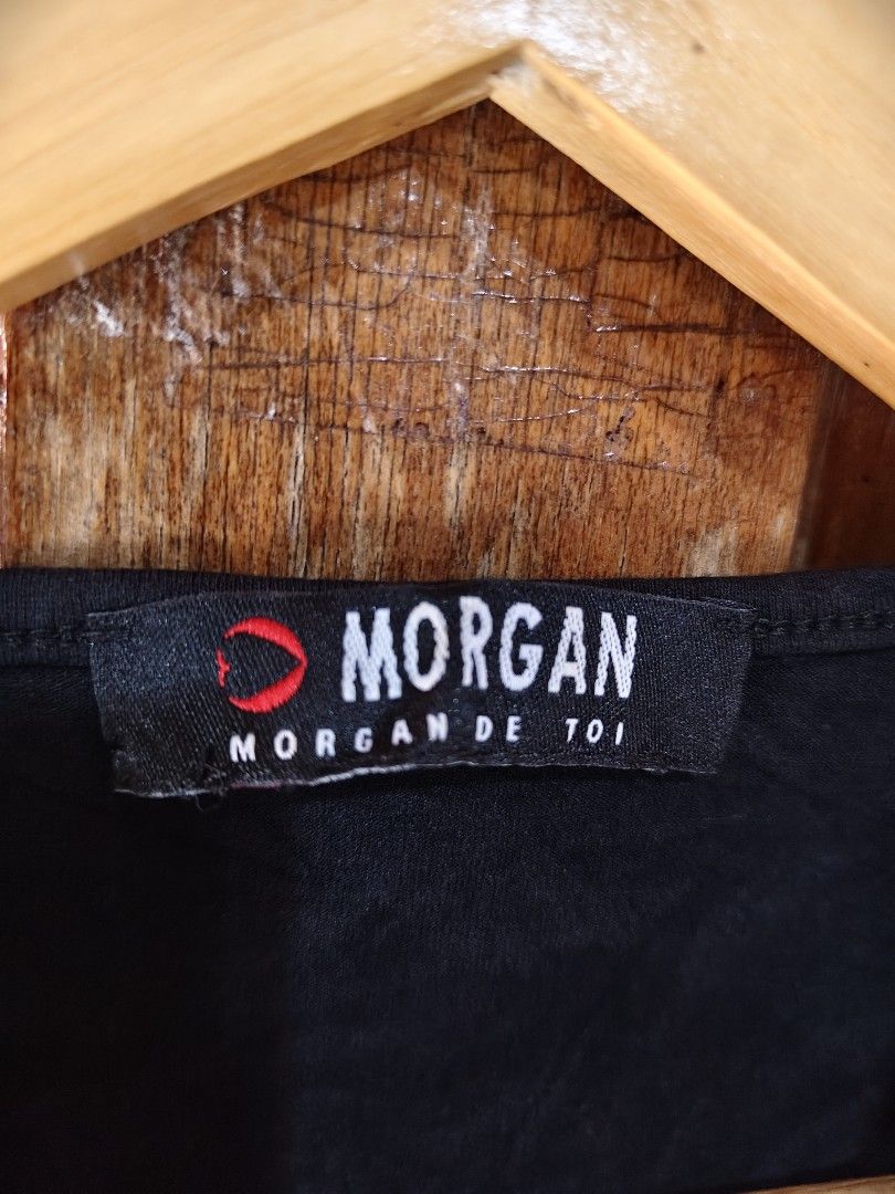Morgan Black Tops (Category: Others Tops) located in Iloilo. Submitted by branded-boy0422_16 (Listing ID 1469163401, Image 2). Description: xs small W: 14 L: 21 Good as new need washed only.