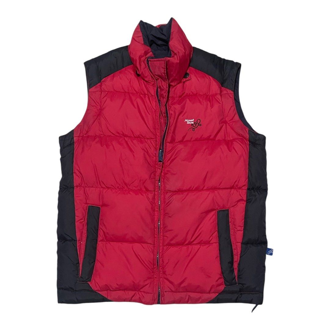 Mount Snow puffer vest red black winter outerwear (Category: Vests) located in Baguio. Submitted by find_found001 (Listing ID 1469338787, Image 1). Description: - Brand: Mount Snow - Colorway: Red and black - Design: Stand collar, full zip closure, and front welt pockets - Details: Embroidered logo text and gecko graphic on chest, plus blue logo tag on side seam - Comfort: Padded construction for extra warmth in cold weather - Condition: Clean, e