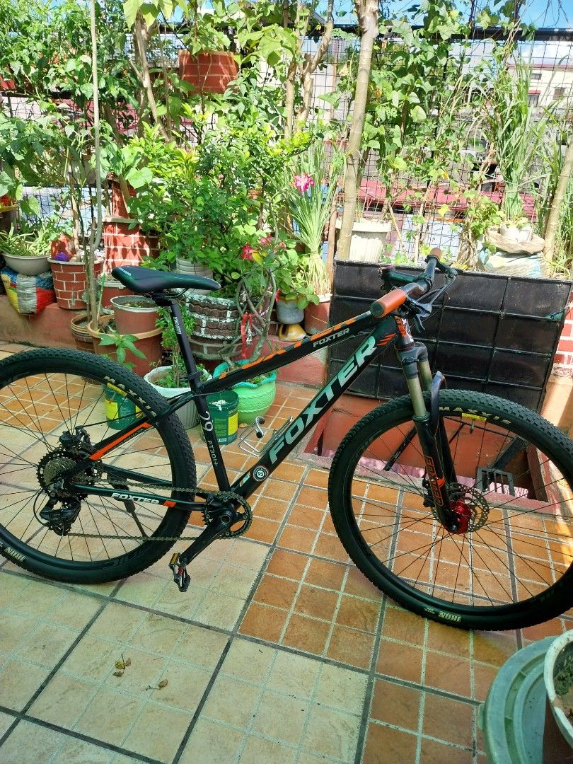 Mountain bike MTB Foxter (Category: Bicycles) located in Manila. Submitted by dennisras02600 (Listing ID 1469164115, Image 1). Description: For sale: P8,000.00 only. Upgraded n. Fork and frame n lng ang foxter stock dyan. Bawas kalat. D nagagamit ng anak ko. Specs: Size: small/Medium Foxter frame and fork Altus 8 speed rear derailer and shifter 8 speed cassete cogs 11-38T Single Chain ring 34 teeth Shimano Deore crank Shimano hollow tech bottom b