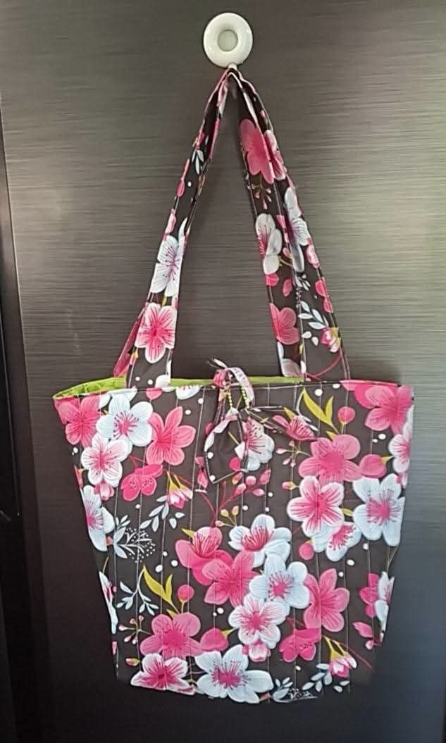 MY HANDMADE TOTE BAG (Category: Tote Bags) located in Paranaque City. Submitted by strawberryeng (Listing ID 1469202921, Image 1). Description: Headline: One-of-a-Kind Sustainable Style! 🌿 Looking for a bag as unique as you are? My Handmade Quilted Totes are more than just accessories—they’re a piece of art. Each bag is crafted from upcycled pillowcase fabrics, meaning once a design is gone, it’s gone forever! One design, one bag. The Perfect Si