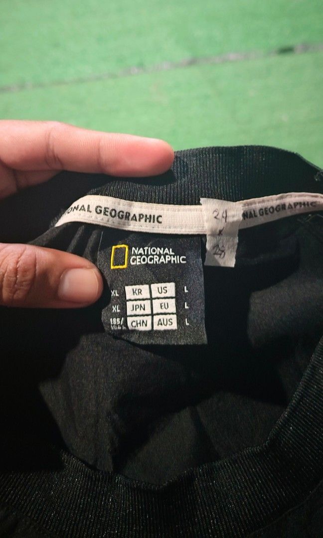 NATIONAL GEOGRAPHIC BOX TYPE DRIFIT MEN SHIRT (Category: Tshirts & Polo Shirts ) located in General Santos City (Dadiangas). Submitted by michaelthrift01 (Listing ID 1469249481, Image 2). Description: Legit Large men As new No issue.