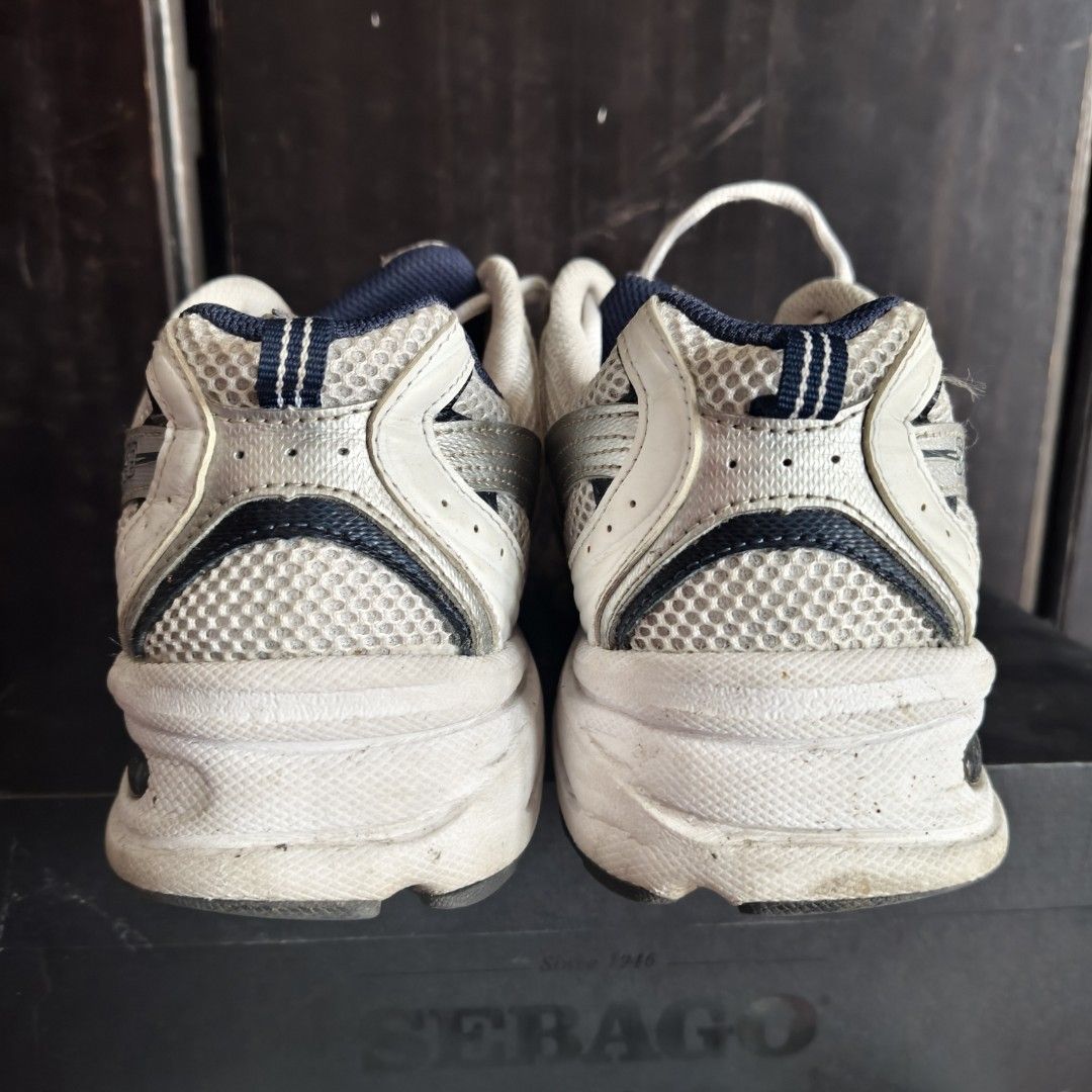 New Balance 530 (Category: Sneakers) located in Paranaque City. Submitted by tylersmortalenemy (Listing ID 1469173489, Image 3). Description: New Balance 530 - Size 10 - Issue: Patched up holes left and right shoe and sockliner, heel drags but lots of life left - With replacement box - Las Piñas area - 999 + sf.
