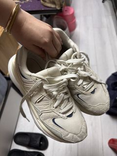 （分類：）位於 。 由 catcatchuchumeow 提交（商品編號 1469277622，圖片 1）。簡介： 。