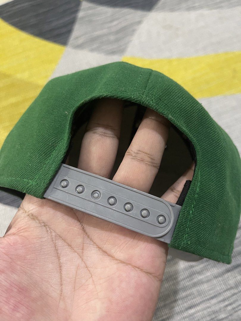 New era burton snapback hat (Category: Caps & Hats) located in Taytay. Submitted by ekselentekondisyon (Listing ID 1469310649, Image 3). Description: New era burton snapback hat One size fits all Need wash and cleaning medyo madumi 100%polyester Taytay rizal location.