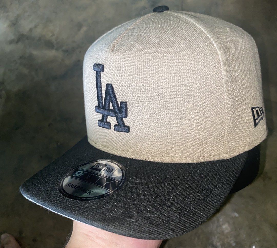 New Era Two Tone LA (Category: Caps & Hats) located in Binalonan. Submitted by mj_tzn (Listing ID 1469317929, Image 2). Description: •New Era 9Fifty A-Frame •LA Two Tone Camel/Black •Rose Side Patch •Slightly used but in bnew condi. •Legit/Authentic New Era 📍Binalonan,Pangasinan. Open shipping nationwide(plus sf) via LBC branch pick up..