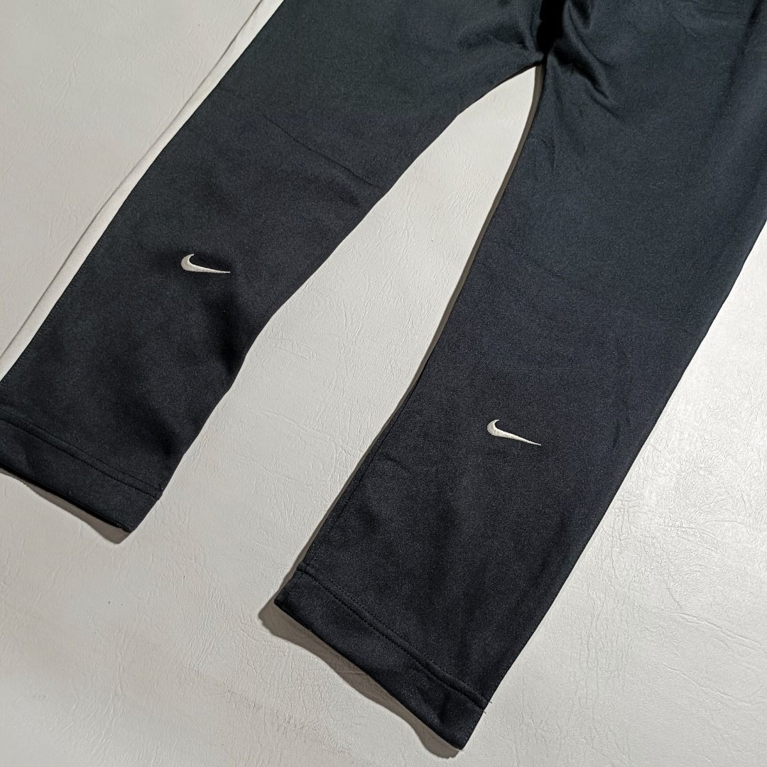Nike 5 Swoosh Jogging Pants🩶 (Category: Joggers) located in Baguio. Submitted by freshmarket_2600 (Listing ID 1469169402, Image 3). Description: 580+sf.