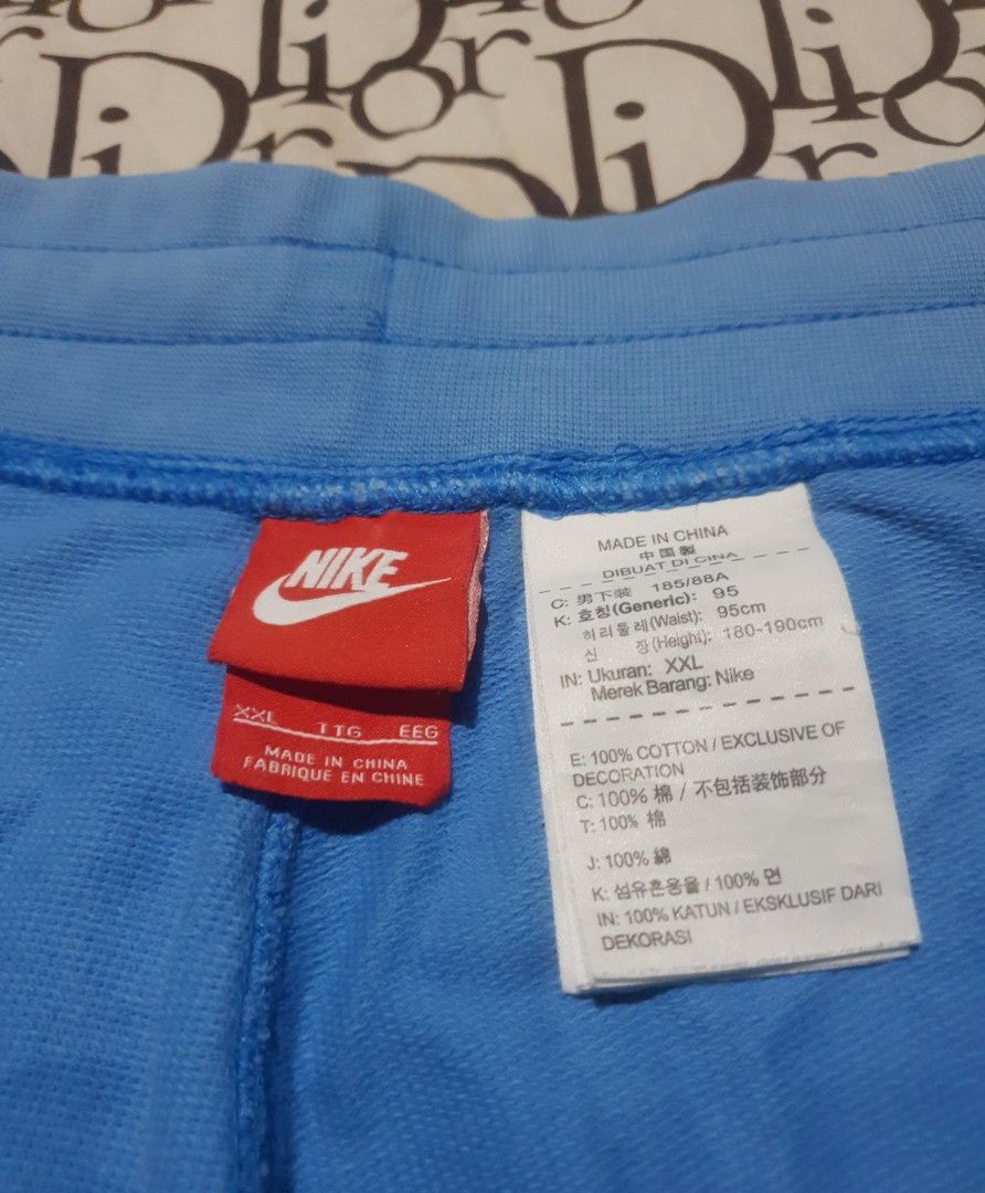 Nike alumni 2 tone short (Category: Shorts) located in San Fernando. Submitted by retro.district. (Listing ID 1469372093, Image 2). Description: - Nike alumni 2 tone short - Size: XL Waistline: Freesize w/ Lace Length: 24 thighs: 13 Leg opening: 13.