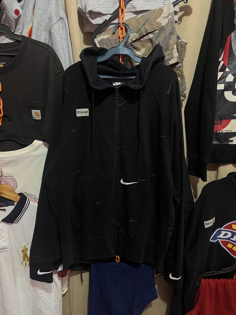NIKE AOP (Category: Coats, Jackets and Outerwear) located in Ipil. Submitted by cris_1999_fire (Listing ID 1469168441, Image 3). Description: Nike AOP Width:23 Length:28 Excellent condition.