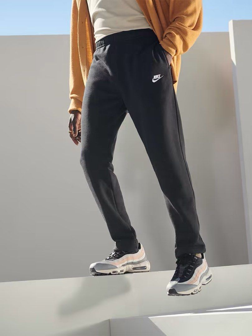 Nike AS Club Pant (Category: Activewear) located in Cavite. Submitted by onebeancent (Listing ID 1469291572, Image 1). Description: Size: Small (30 to 34 Waistline) Dimension: 37" Length | 7" Hem Color: Black Color Rate: 10/10 Issue: None Condition: Like new‼️ Price: 850php Additional Shipping Fee (J&T Medium Pouch) 125php Luzon 145php visayas 185php mindanao.