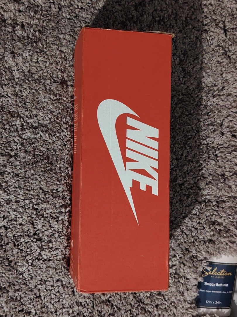 Nike Benassi JDI Print ACG (Category: Slippers & Slides) located in Taguig. Submitted by castofffinds (Listing ID 1469254921, Image 2). Description: Size 11 bought it from nike outlet, sinukat lang never tinapak sa labas.