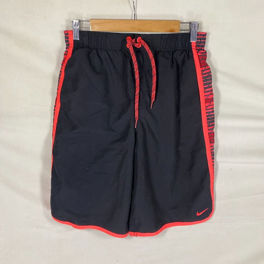 Nike Black & Crimson Red Athletic Shorts / Size Medium (Category: Activewear) located in Antipolo. Submitted by canadafindss (Listing ID 1469329868, Image 1). Description: Visit & Follow Canada Finds for more premium thrift, streetwear, vintage, techwear, activewear, and branded finds from Canada 🇨🇦 More items posted regularly: https://www.carousell.ph/u/canadafindss Nike Black & Crimson Red Athletic Shorts / Size Medium Sporty and lightweight 