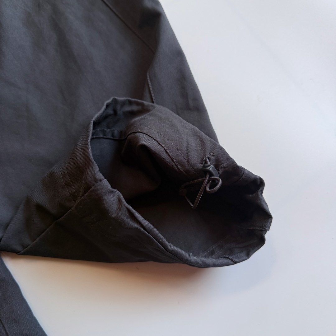 Nike Black Track Pants Size XL (Category: Joggers) located in Benito Soliven. Submitted by markedasdifferent (Listing ID 1469250125, Image 2). Description: NIKE TRACKPANTS 32-36 up 39L 13Thigh 8.5Hem CR AND CONDI: 8.5 SIGN OF USE.