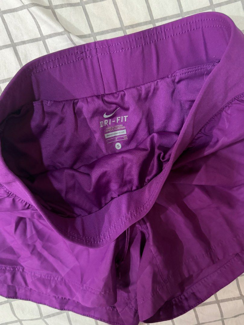 Nike Dri-FIT running shorts (Category: Activewear) located in Quezon City. Submitted by pinkystrends.co (Listing ID 1469236560, Image 2). Description: .