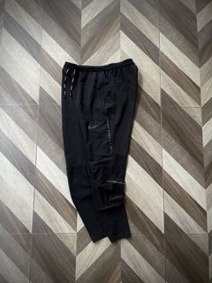 (Category: ) located in . Submitted by thrift.wrld (Listing ID 1469261647, Image 1). Description: .