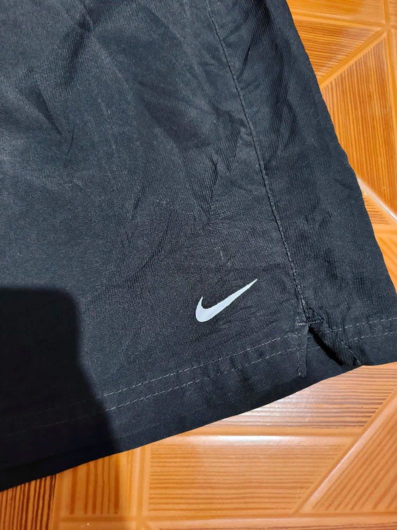 Nike drifit short (Category: Shorts) located in Alaminos. Submitted by thriftings625 (Listing ID 1469169263, Image 2). Description: 32 - 36 | 19 No issue Color rate: 9/10 Need wash only! Excellent condition No pinholes, no stains, no rips.