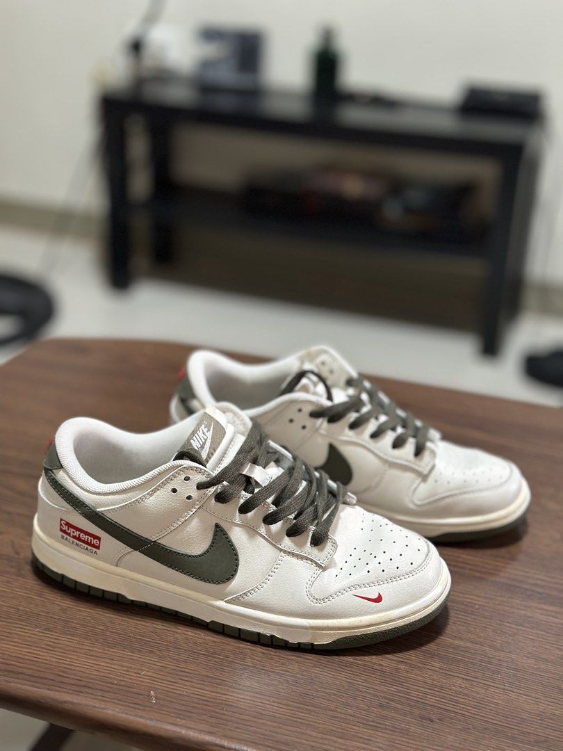 Nike Dunk Low (Category: Sneakers) located in Las Pinas. Submitted by jelibeans_ (Listing ID 1469218979, Image 1). Description: .