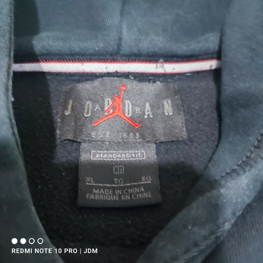 Nike Jordan Flight Fleece pullover hoodie (Category: Hoodies) located in Antipolo. Submitted by klashnikov (Listing ID 1469237257, Image 3). Description: Nike Jordan Flight Fleece pullover hoodie,Embroided logo , Size:XL Dimes:w23"xl27" Tags:complete Condition:Excellent Honest issue:used Payment option:Bank transfer,gcash,cash ₱1000 only Pwede videocall for legitimacy Pwede pickup sa aking munting garahe waze (JDM thrift shop) Pwedeng meetup arou