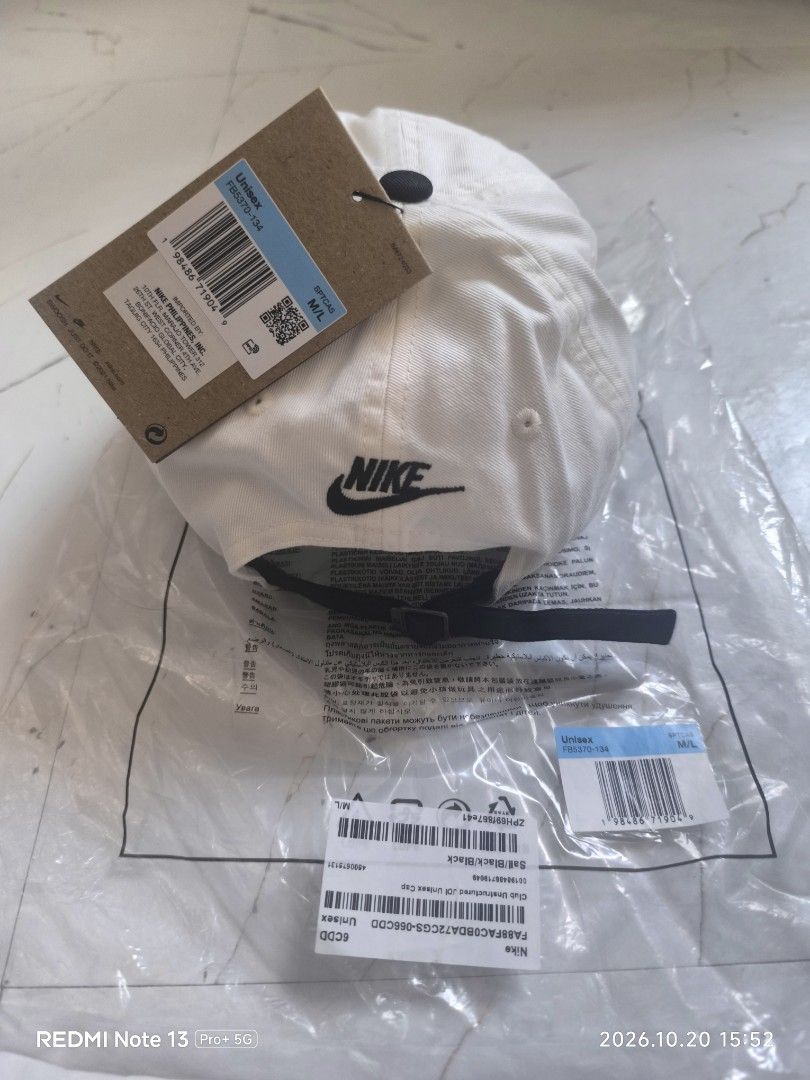 Nike Just do it (Category: Caps & Hats) located in Maragondon. Submitted by jayharvey66 (Listing ID 1469233565, Image 2). Description: Brand New 🔥 M/L SIZE.