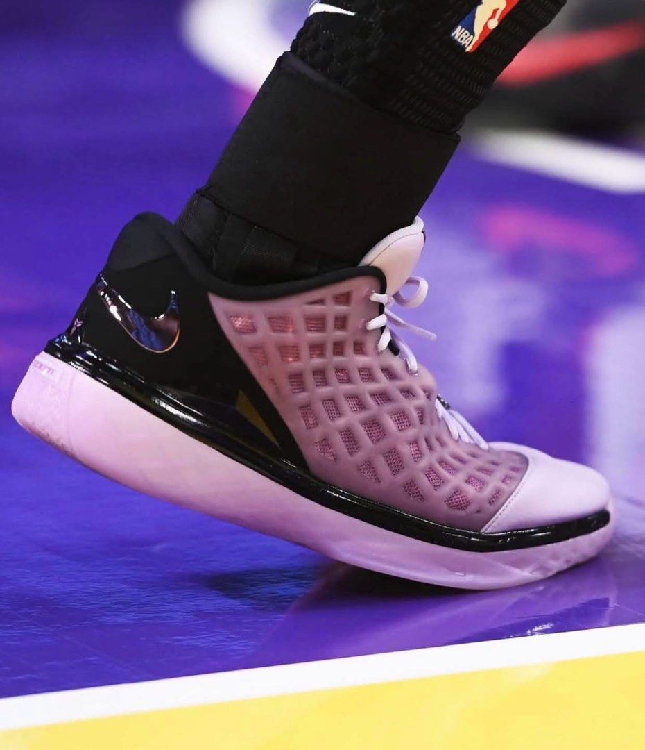 Nike Kobe 3 Low Protro ‘Pink Quartz’ (Category: Sneakers) located in Manila. Submitted by collectorfinds (Listing ID 1469215423, Image 2). Description: “PINK HUES. MAMBA ATTITUDE.”💗🐍 Nike Kobe 3 Low Protro ‘Pink Quartz’ Men’s US Size 9.5 / 12 ❌ Before ₱ 16,985 ✅ NOW ₱ 13,985 ONLY 📩 PM us to purchase 📍2nd Floor, 317 Fernando Poe Jr Ave . Quezon City. Right above Yamaha near LRT 1 - Roosevelt Station. 📈 Prices subject to change without notice.